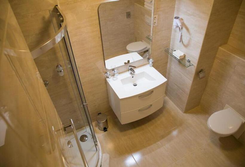 Семейный Номер Вид на Сад, Luxury Hotel Siófok