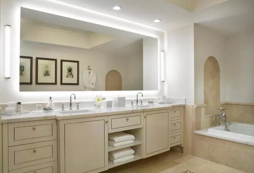 3 Bedroom Suite, Acqualina Resort And Residences