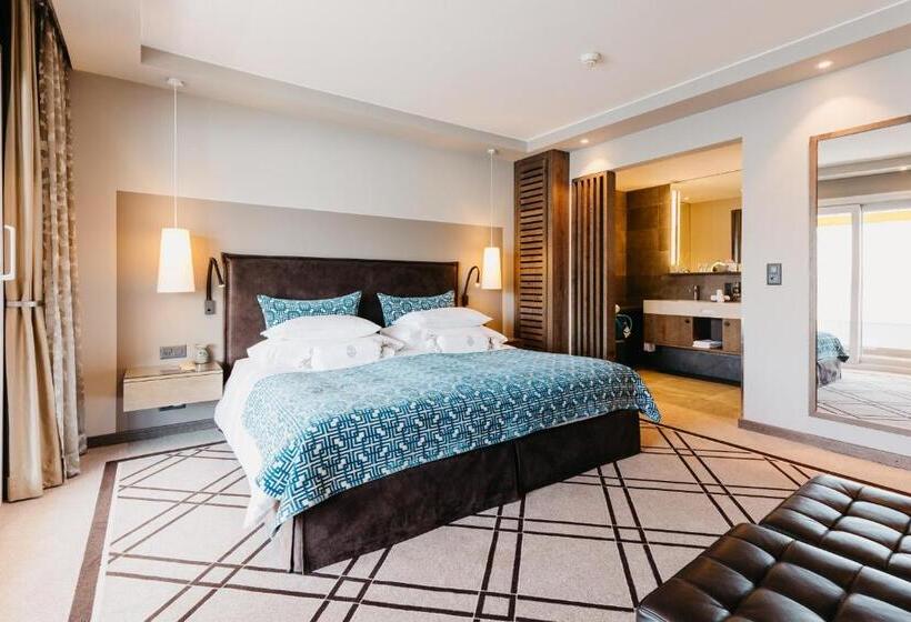 סוויטת ג'וניור נוף לאגם, Beatus Wellness & Spa