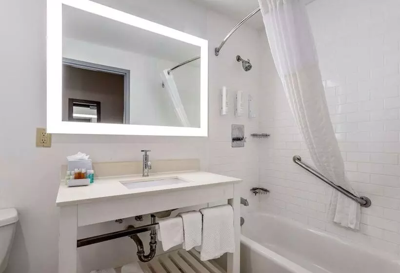 スイート, Clarion Pointe Galveston Seawall
