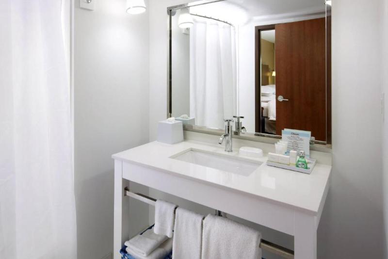 غرفة قياسية سرير كينج, Clarion Pointe Galveston Seawall