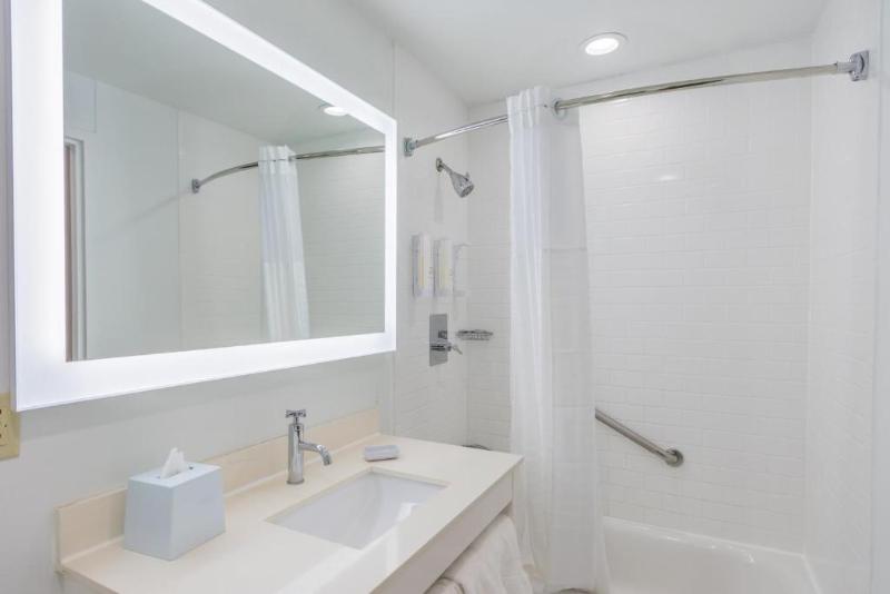 جناح سرير كينج, Clarion Pointe Galveston Seawall