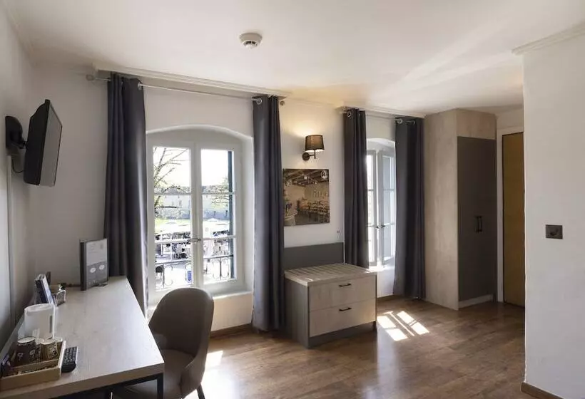 レイクビュースタンダードルーム, L'hôtel By Hostellerie Du Château