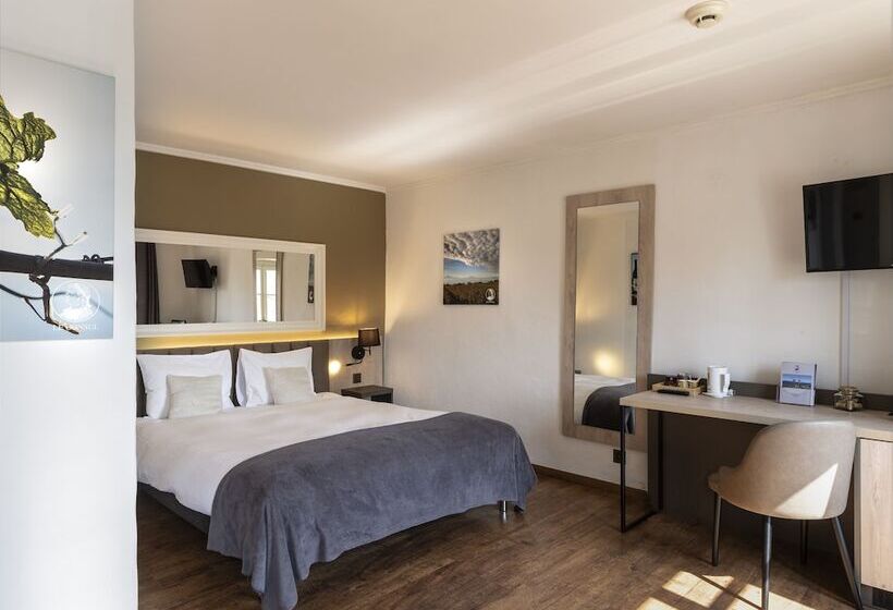 Номер Стандарт Вид на Озеро, L'hôtel By Hostellerie Du Château