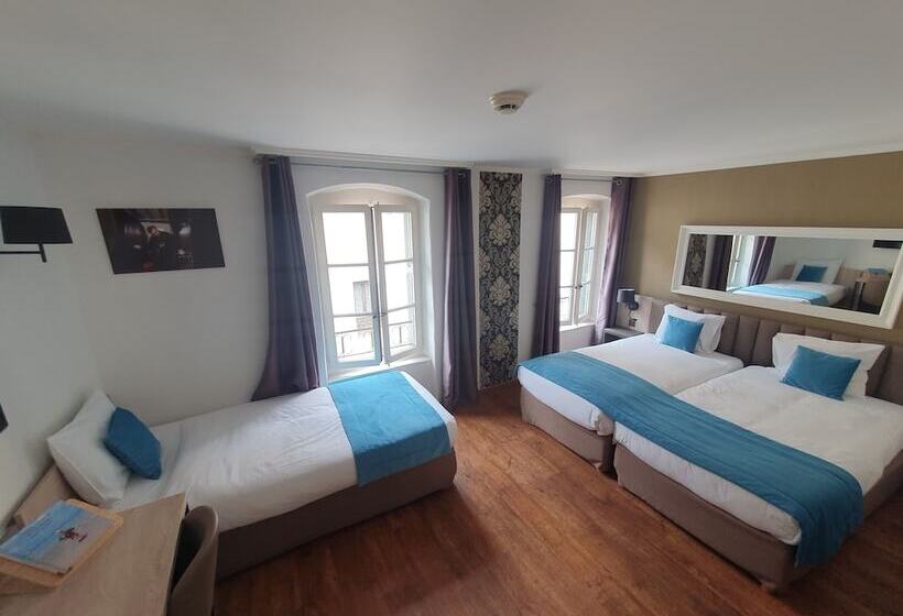 Номер Стандарт Трехместный, L'hôtel By Hostellerie Du Château