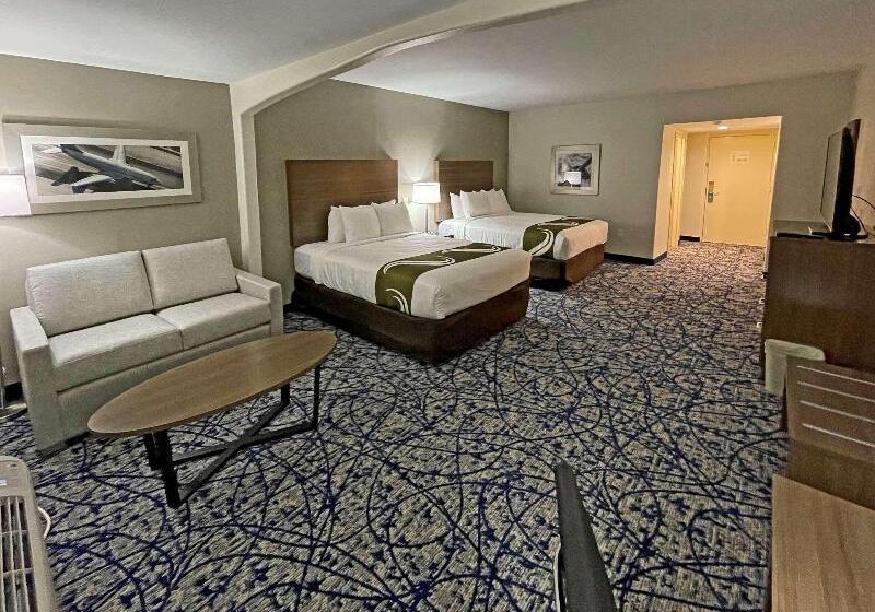 جناح لذوى الاحتياجات الخاصة, Quality Suites Houston Hobby Airport