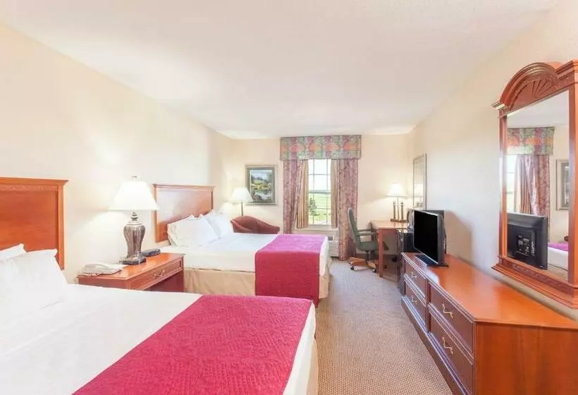 身障者適用スタンダードルーム, Ramada By Wyndham Sparta/at Speedway