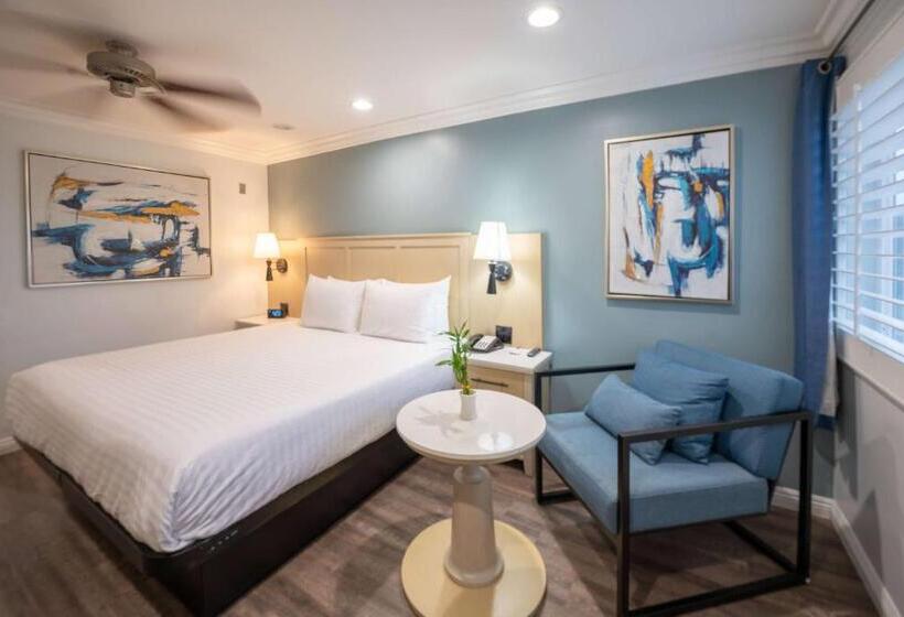 חדר סטנדרט עם מיטת קינג, Ramada By Wyndham Redondo Beach