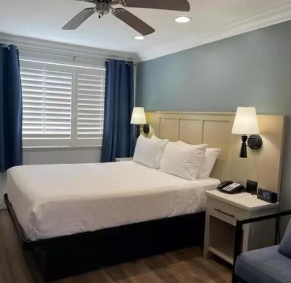 اتاق استاندارد, Ramada By Wyndham Redondo Beach