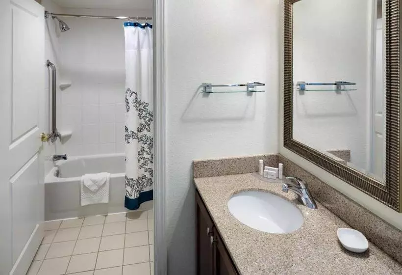 キングサイズベッドのスイートルーム, Residence Inn Milford