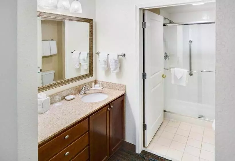 キングサイドベッドのスタンダードワンルーム, Residence Inn Milford