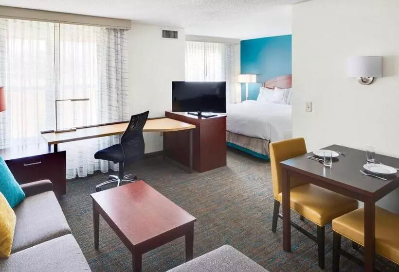 キングサイドベッドのスタンダードワンルーム, Residence Inn Milford