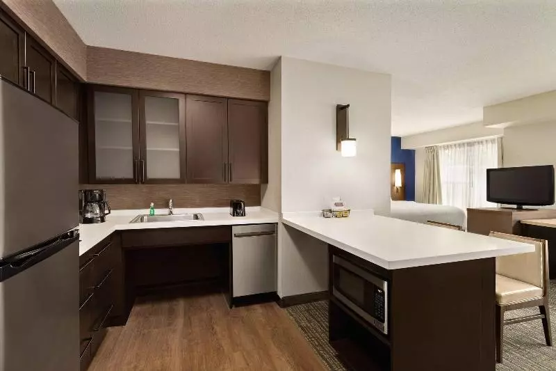 キングサイドベッドのスタンダードワンルーム, Residence Inn Scranton