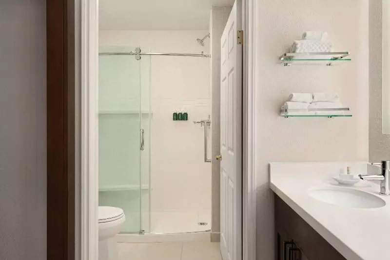 キングサイドベッドのスタンダードワンルーム, Residence Inn Scranton