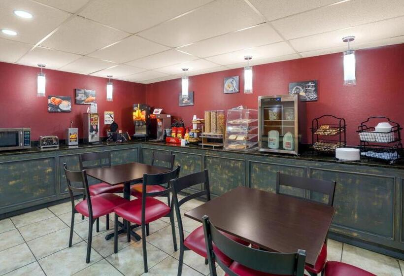 جناح سرير كينج, Rodeway Inn