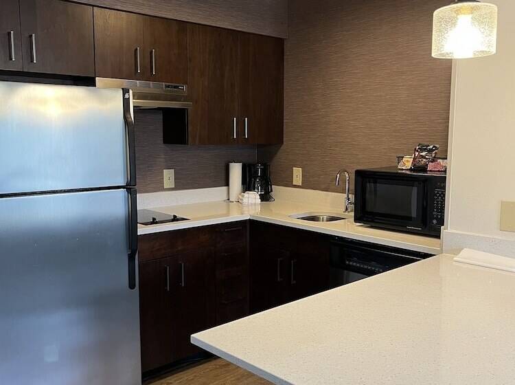 استودیوی لوکس, Sonesta Es Suites Raleigh Cary