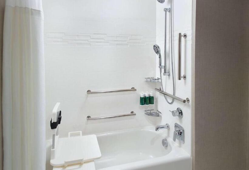 سوئیت برای معلولان, Sonesta Es Suites Raleigh Cary