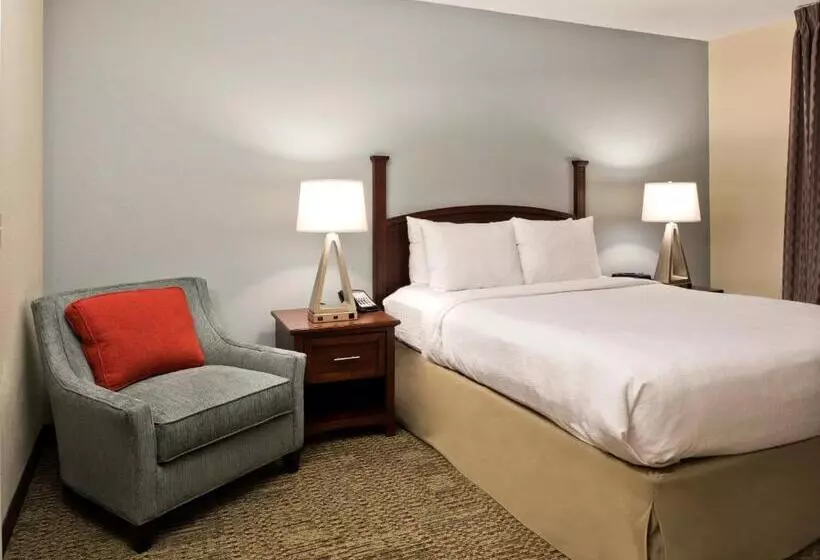 اتاق استاندارد با تخت بزرگ برای معلولان, Staybridge Suites   Charlotte Ballantyne, An Ihg