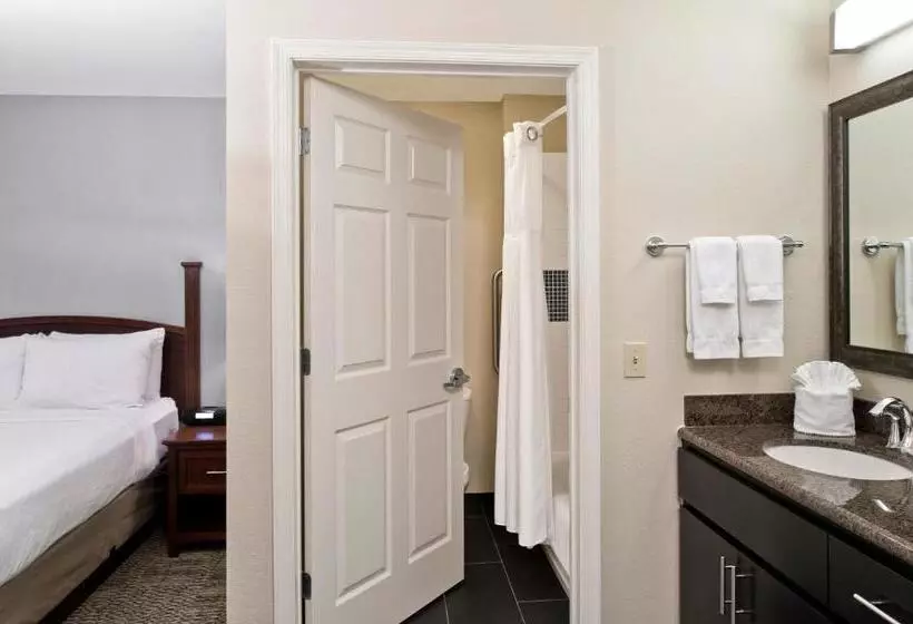 سوییت, Staybridge Suites   Charlotte Ballantyne, An Ihg