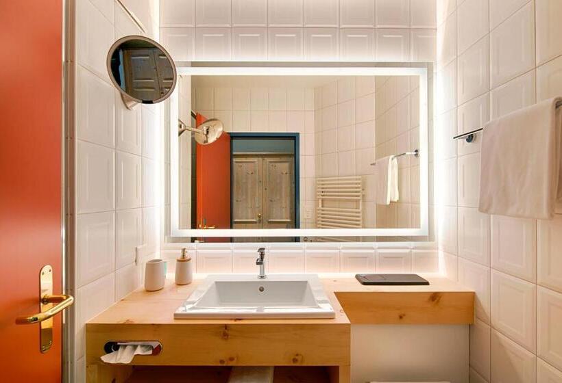 غرفة قياسية فردية, Villa Post