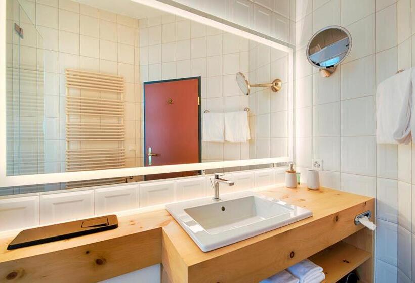 Comfort room with balcony, Villa Post