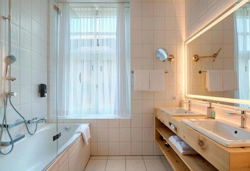 غرفة ديلوكس مزودة بشرفة, Villa Post