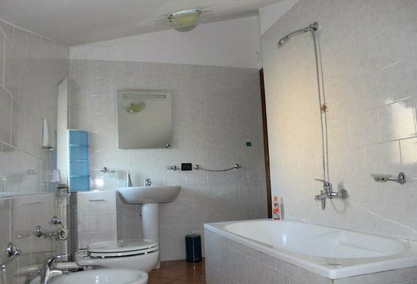 شقة أساسية غرفة واحدة, Tetto Verde