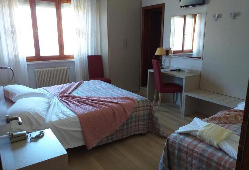 غرفة قياسية ثلاثية, Garnì Casa Rabagno