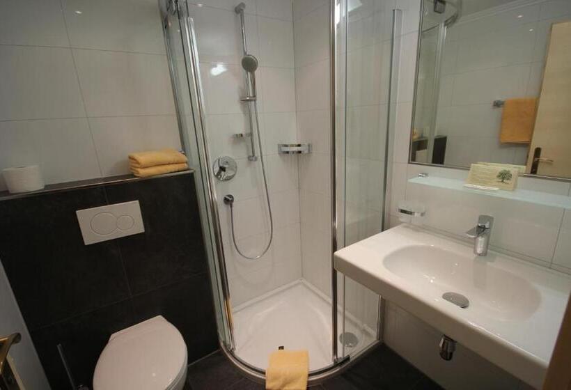 コンフォートルーム, Gasthof Schöpf