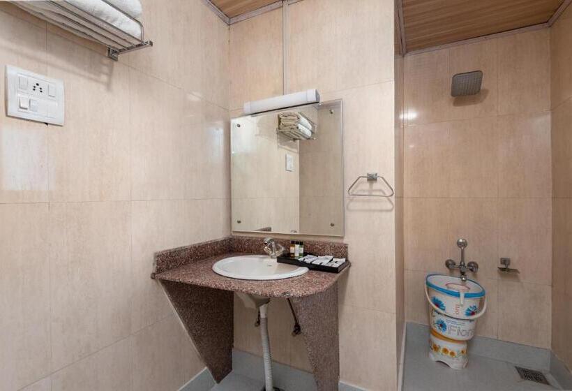 キングサイズベッドのスタンダードルーム, Grand Boulevard