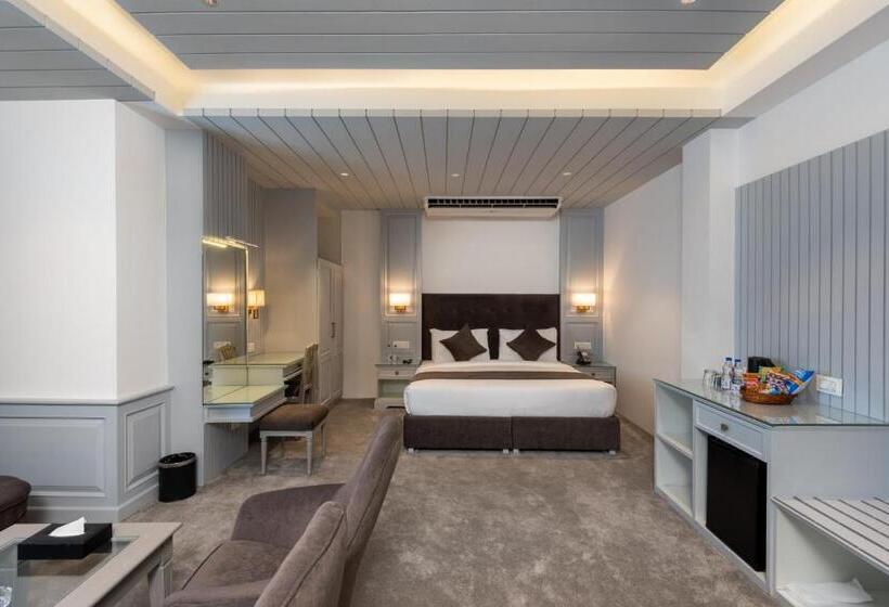 スーペリアースイート, Grand Boulevard