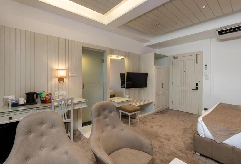 スーペリアースイート, Grand Boulevard