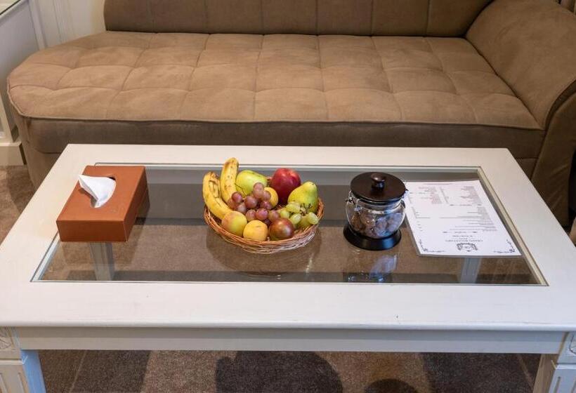 スーペリアースイート, Grand Boulevard