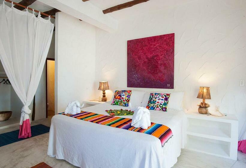 带大床的套房, Palapas Del Sol