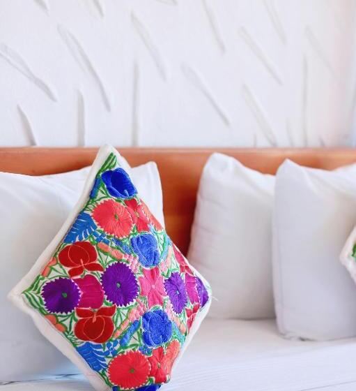 带大床的套房, Palapas Del Sol