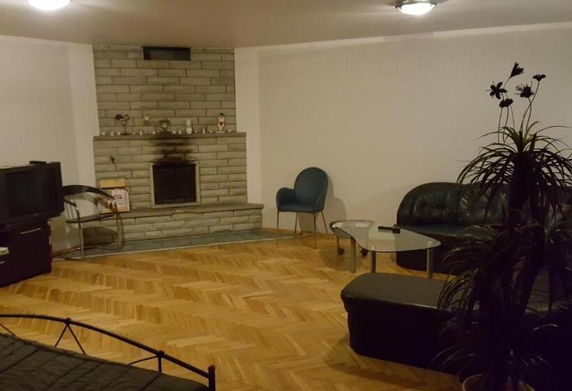 سوییت خانوادگی, Muuli Ranna Hostel