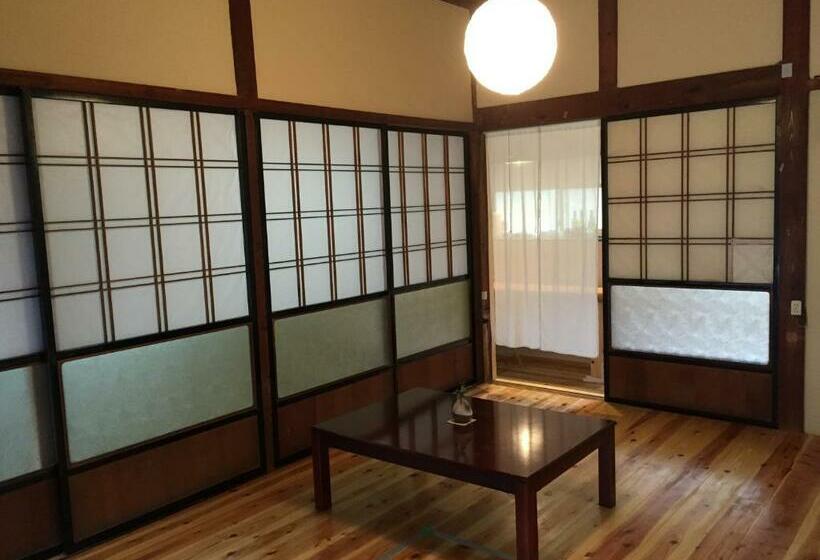 Четырехместный Номер Стандарт, Satoyama Guest House Couture