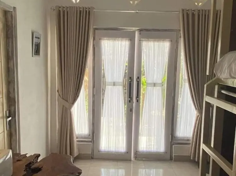 ルームシェアのワンベッド, Pondok Kana Homestay
