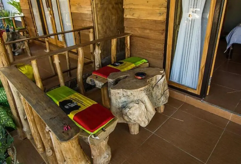 ルームシェアのワンベッド, Pondok Kana Homestay