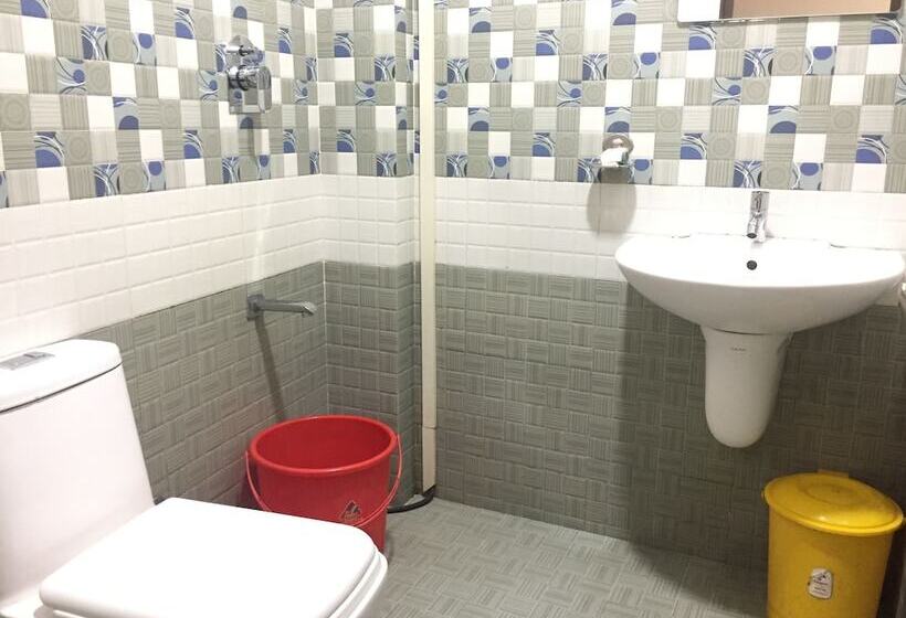 패밀리 룸, Brindavan Residency