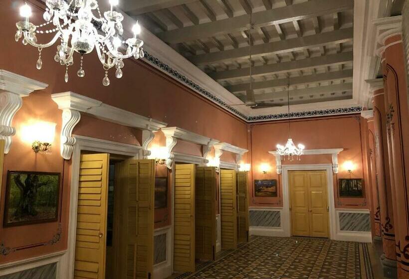 带大床的套房, Cossimbazar Palace Of The Roys