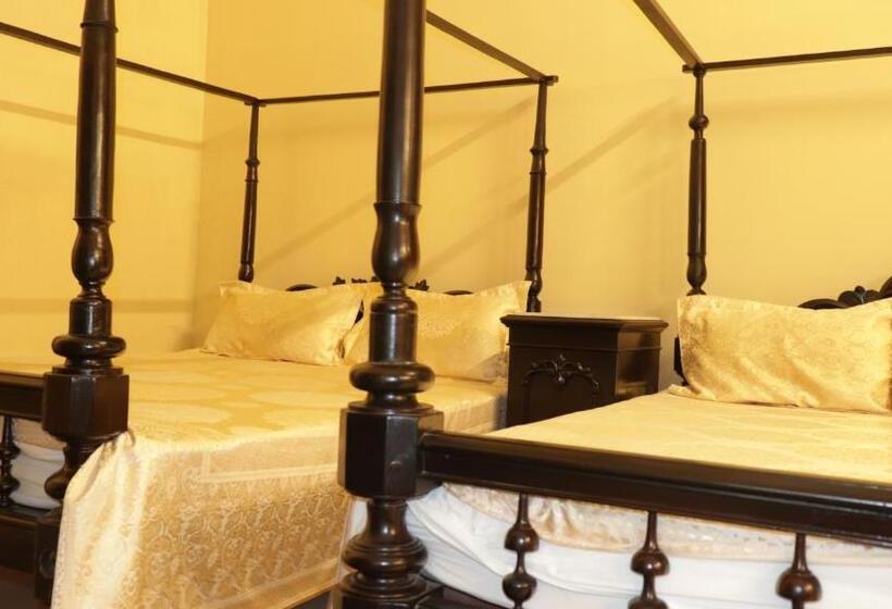 豪华套房, Cossimbazar Palace Of The Roys