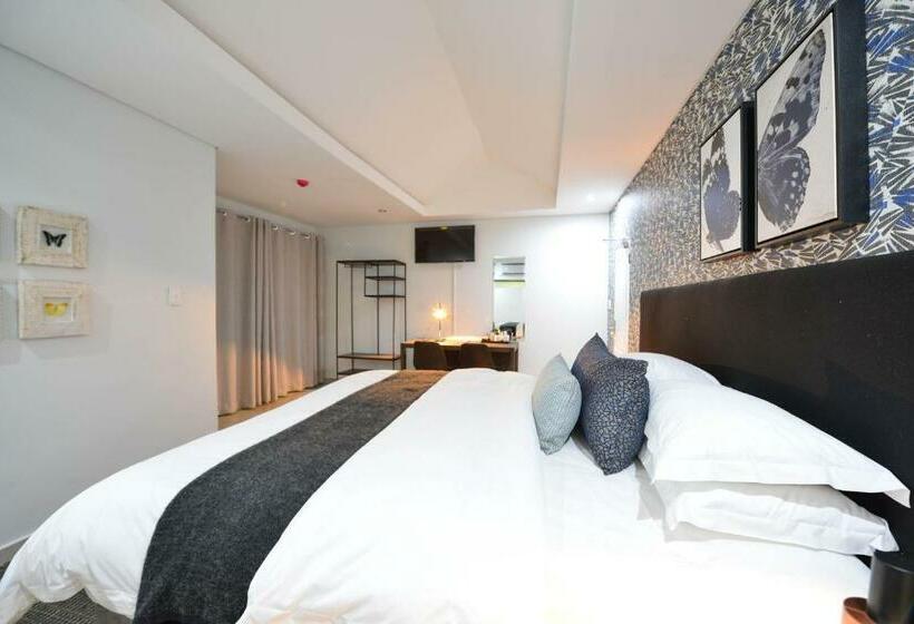 이그제큐티브 스위트, Serurubele Boutique