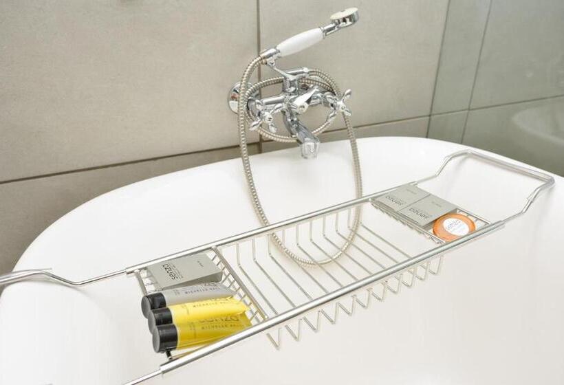 이그제큐티브 스위트, Serurubele Boutique