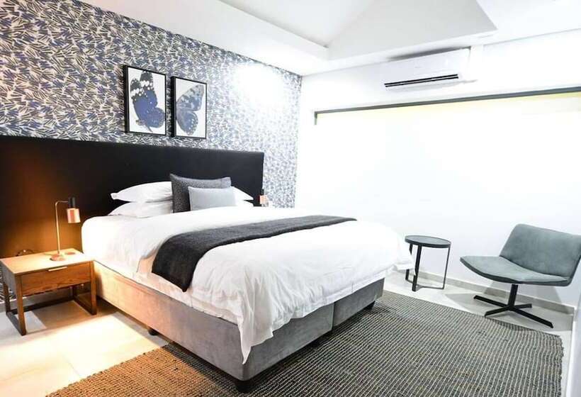 이그제큐티브 스위트, Serurubele Boutique