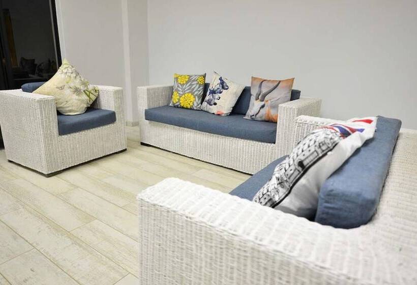 이그제큐티브 스위트, Serurubele Boutique