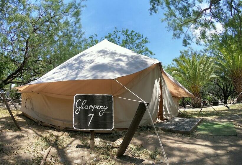 كوخ ديلوكس, La Posada En El Potrero Chico