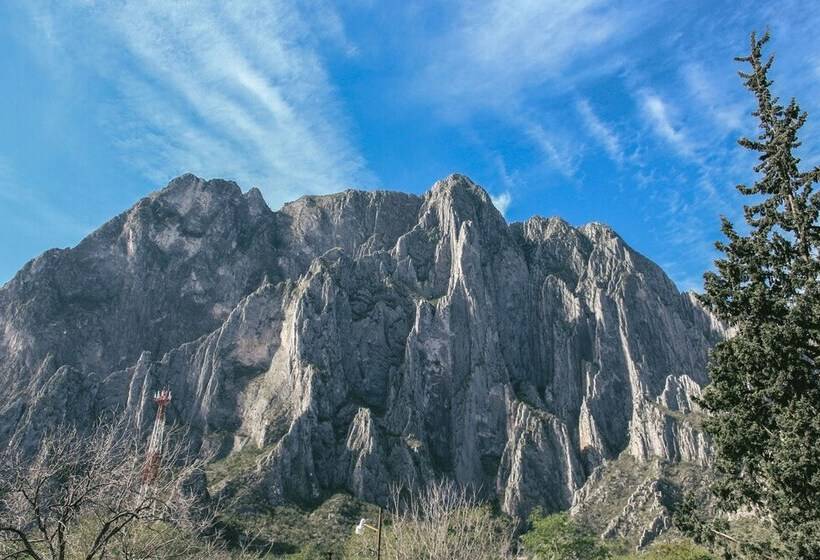 كوخ ديلوكس, La Posada En El Potrero Chico