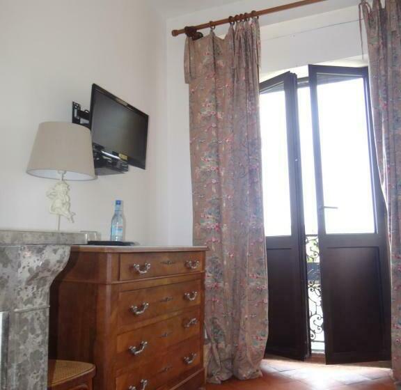 غرفة قياسية, La Grande Maison