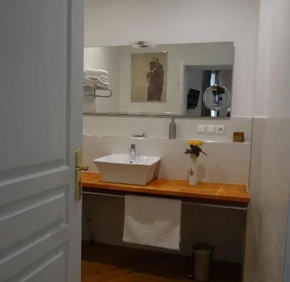 デラックスルーム, La Grande Maison